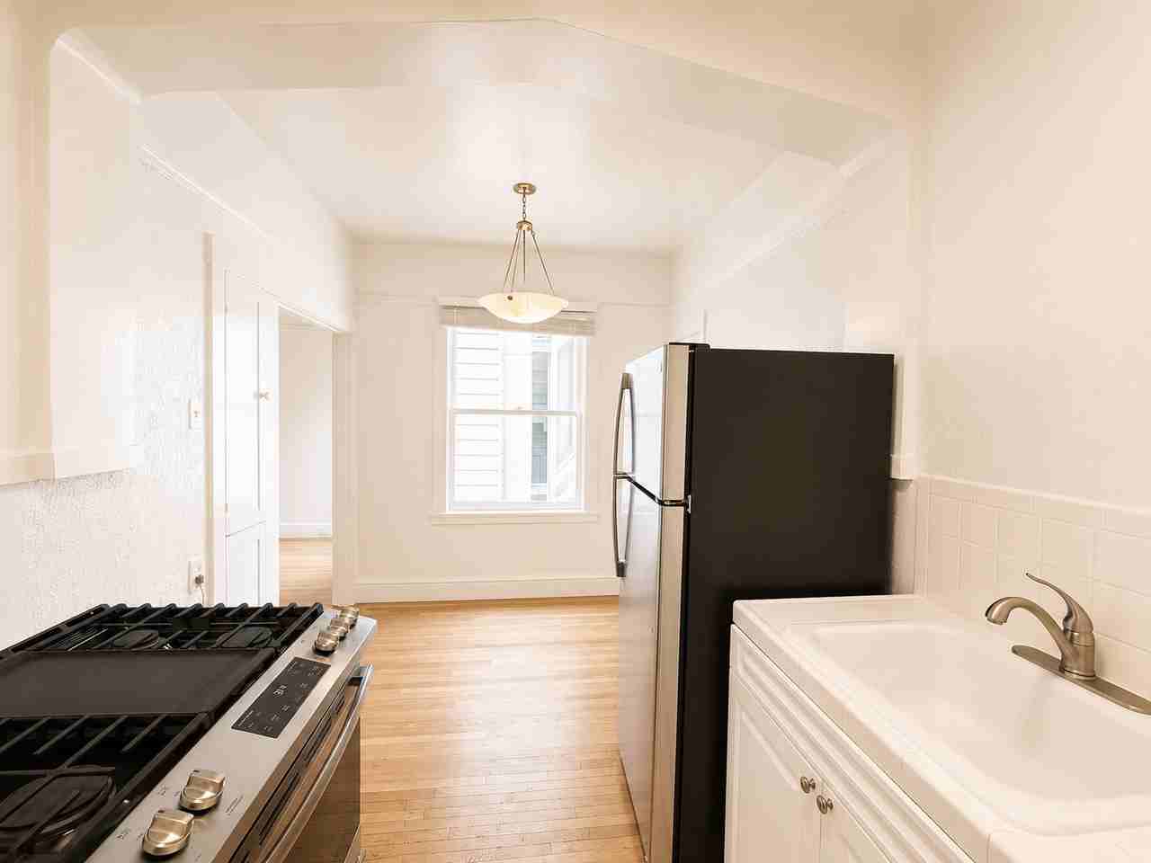 2656 Van Ness Ave #19 - Photo 4 of 12