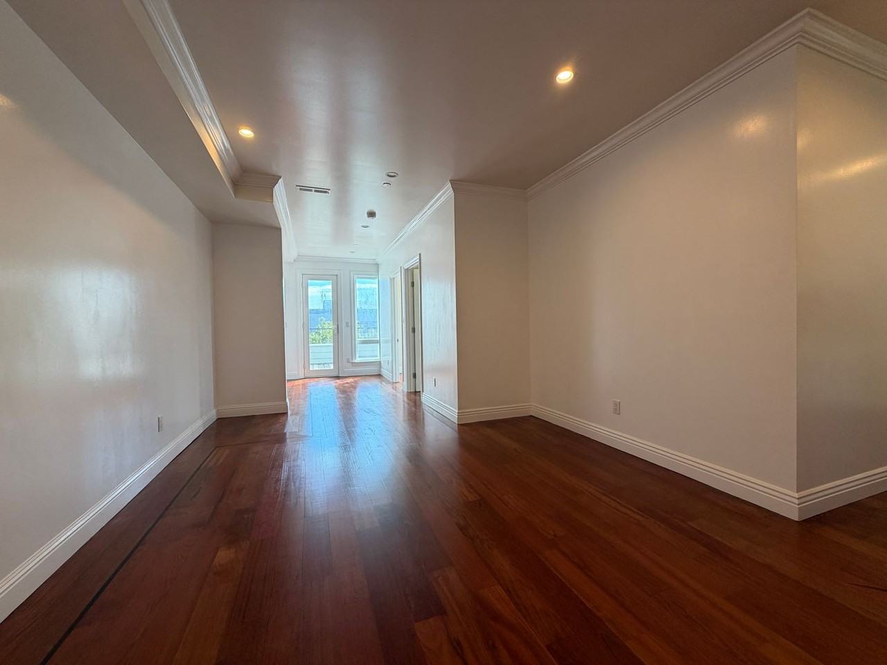 261B Dolores St - Photo 5 of 25
