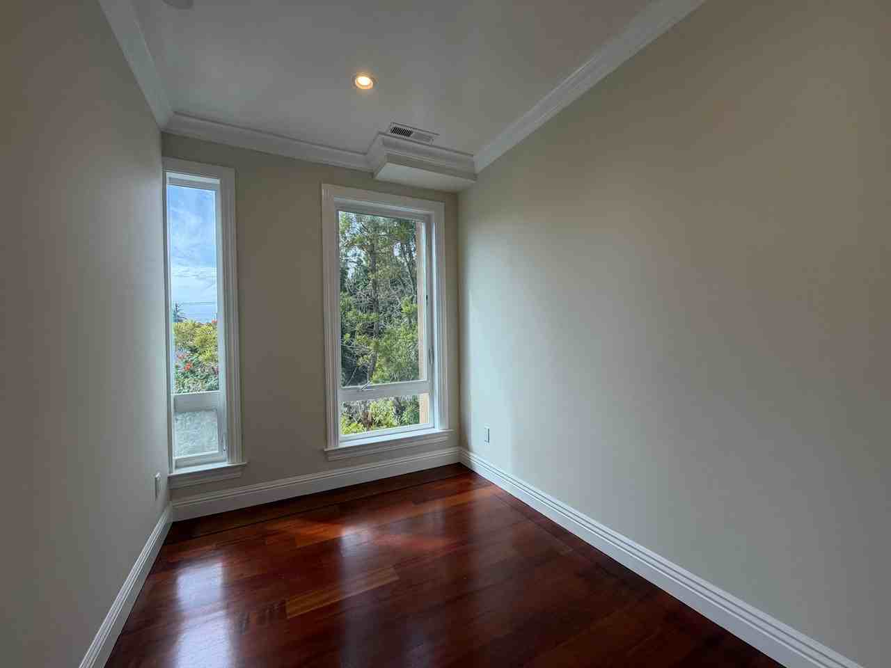 261B Dolores St - Photo 6 of 25