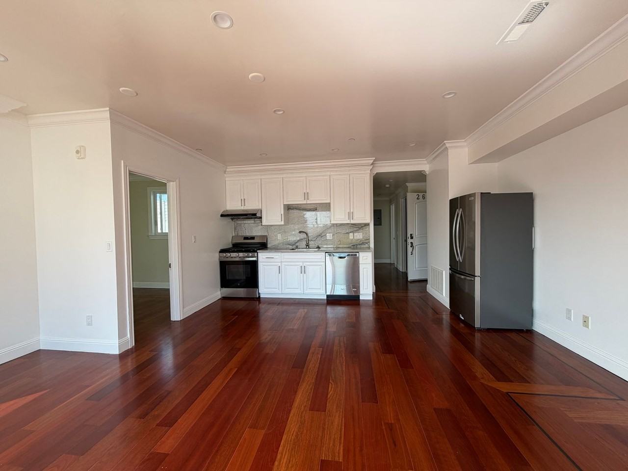 261C Dolores St - Photo 2 of 30
