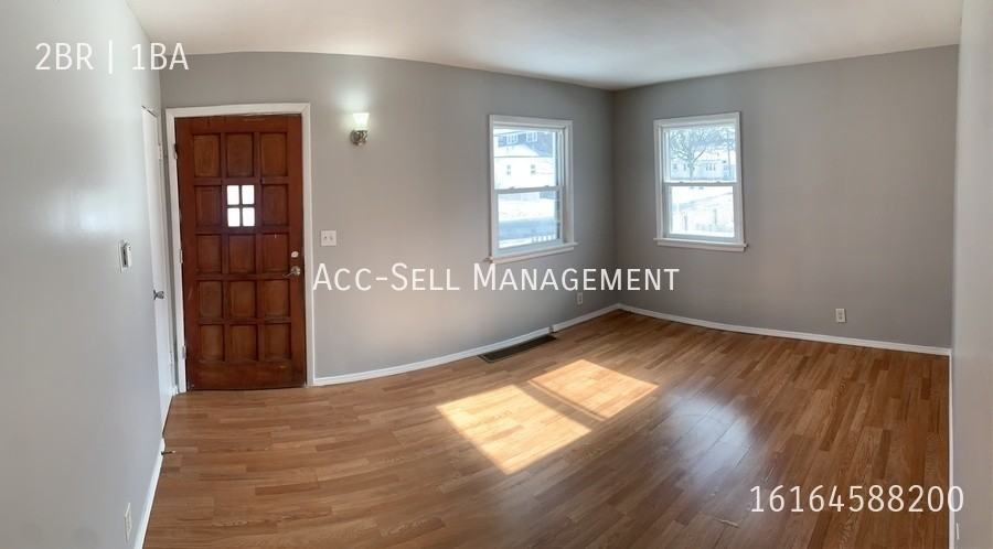 1013 Powers Ave Nw - Photo 7 of 11