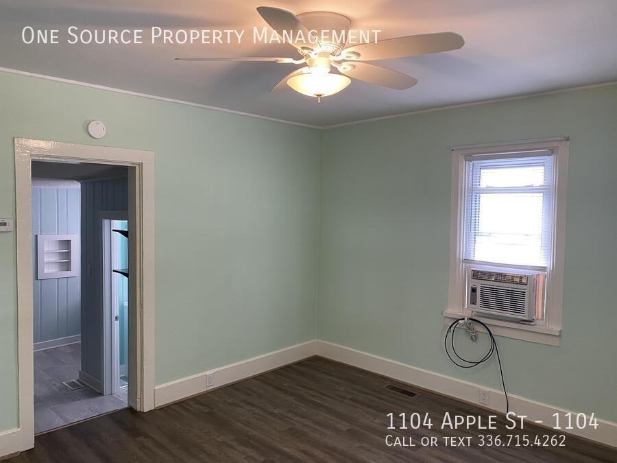 1104 Apple St #1104 - Photo 5 of 16