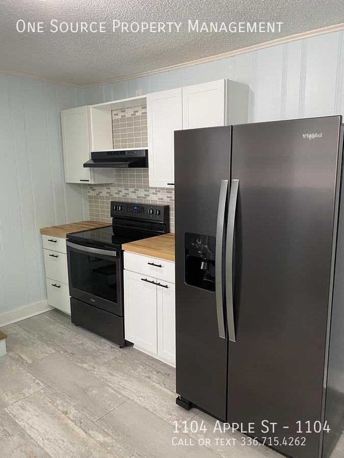 1104 Apple St #1104 - Photo 7 of 16