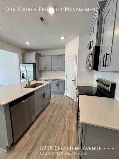 8715 Celandine Ave - Photo 7 of 20