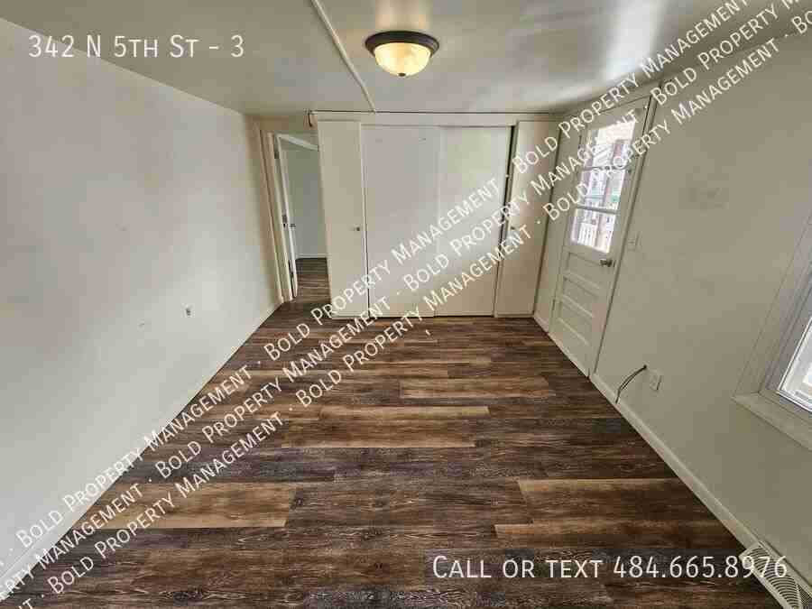 342 N 5th St #3 - Photo 6 of 14