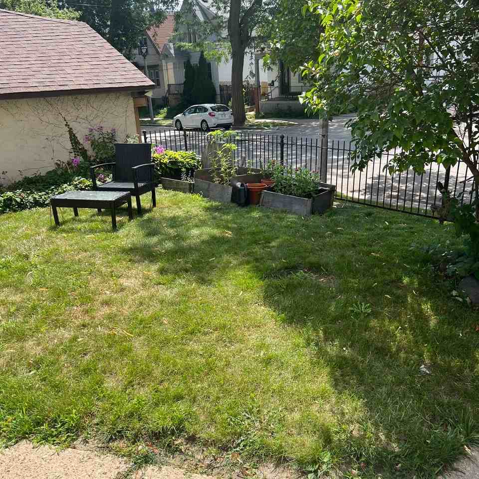1106 E Clarke St #2 - Photo 3 of 13