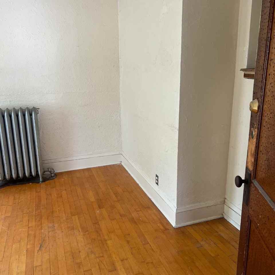 1106 E Clarke St #2 - Photo 6 of 13