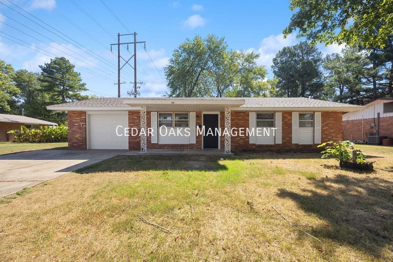 805 Morrison Pl - Photo 2 of 22