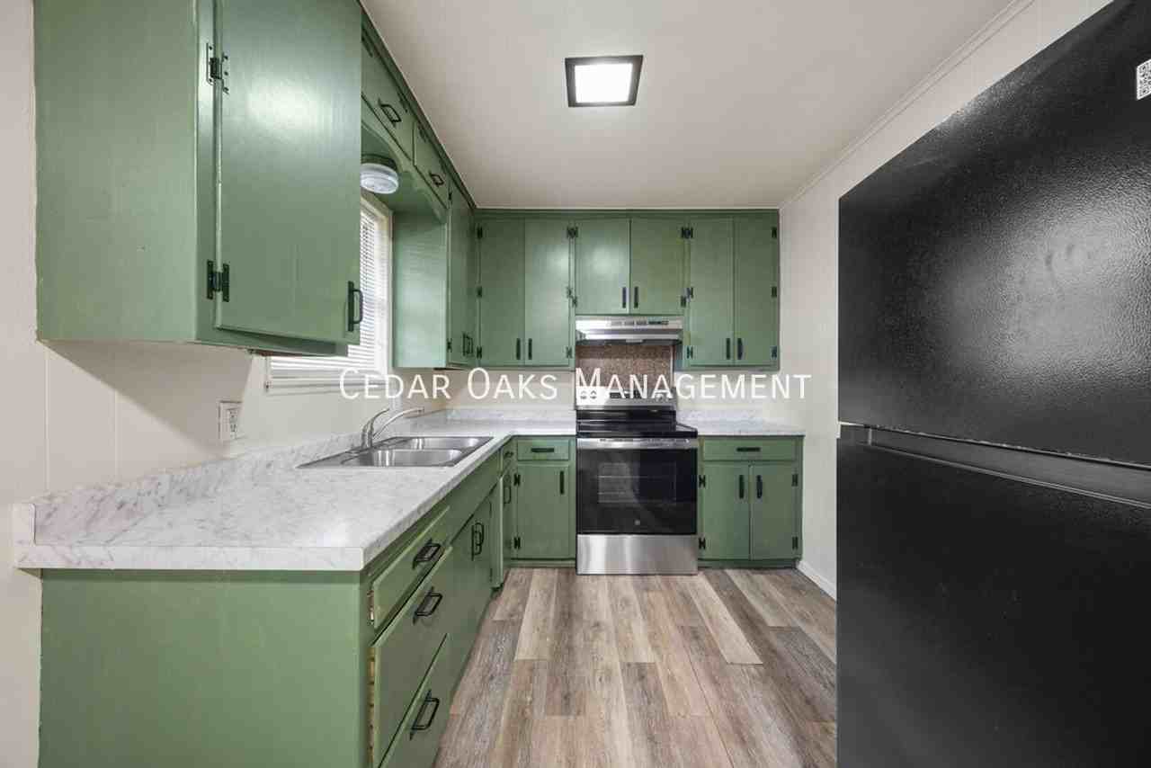 805 Morrison Pl - Photo 4 of 22
