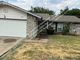 803 E Timberview Ln - Photo 1 of 1