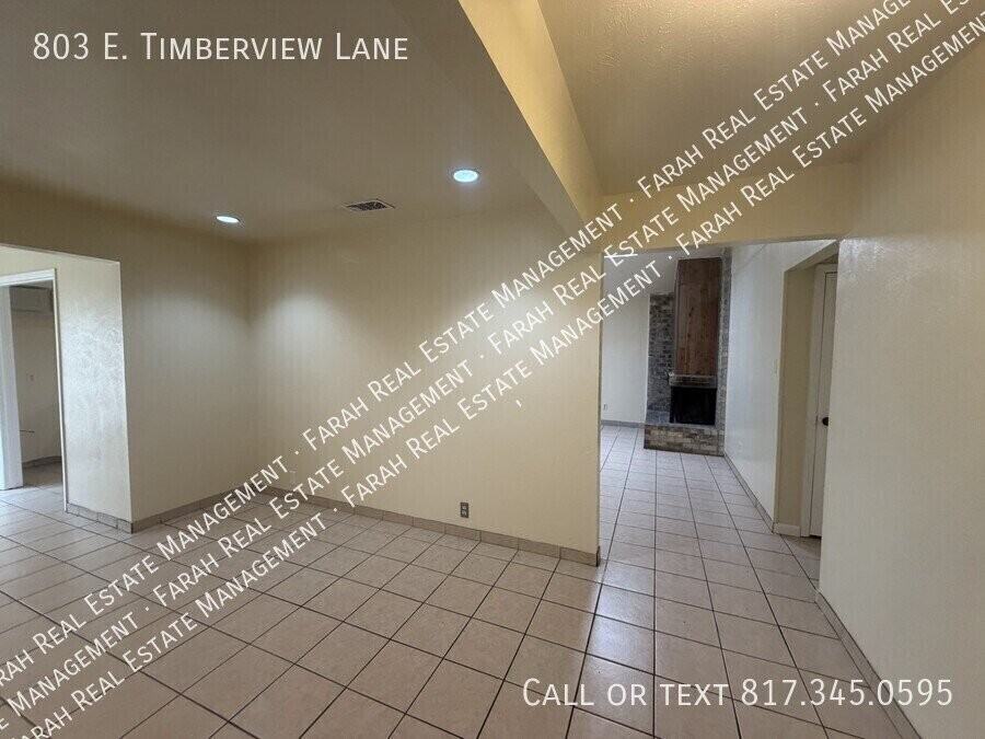 803 E Timberview Ln - Photo 4 of 28
