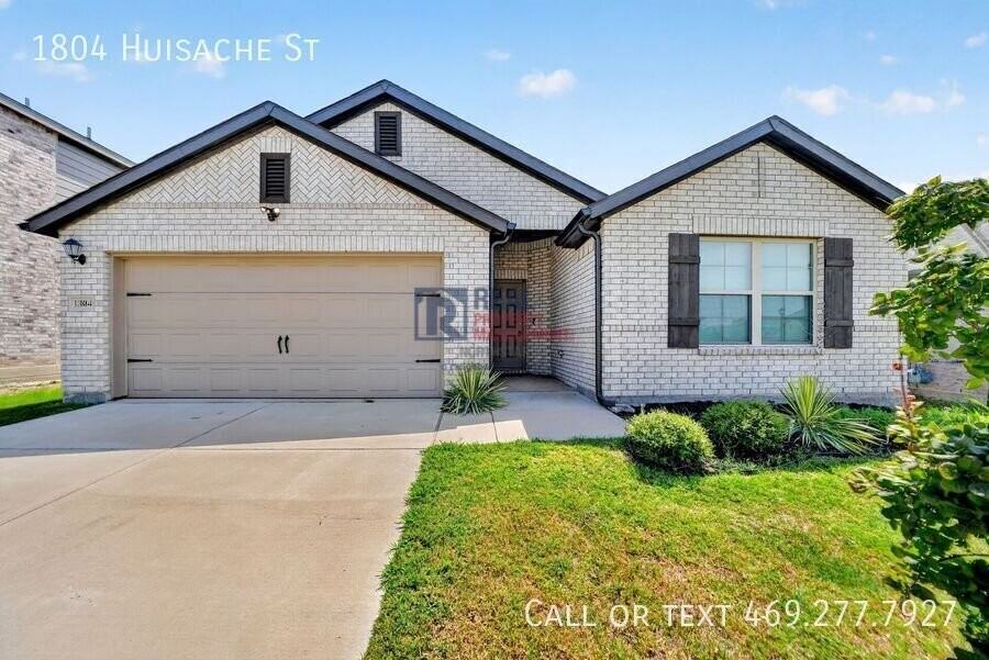 1804 Huisache St - Photo 2 of 42