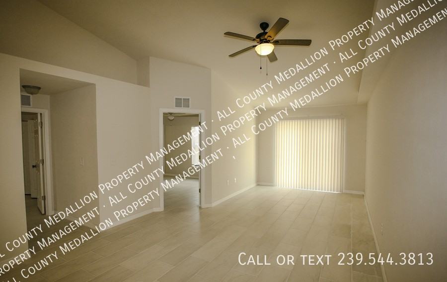 1309 Se 8th Pl - Photo 5 of 31