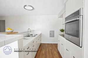 featured image of 909 N Wilmington Blvd