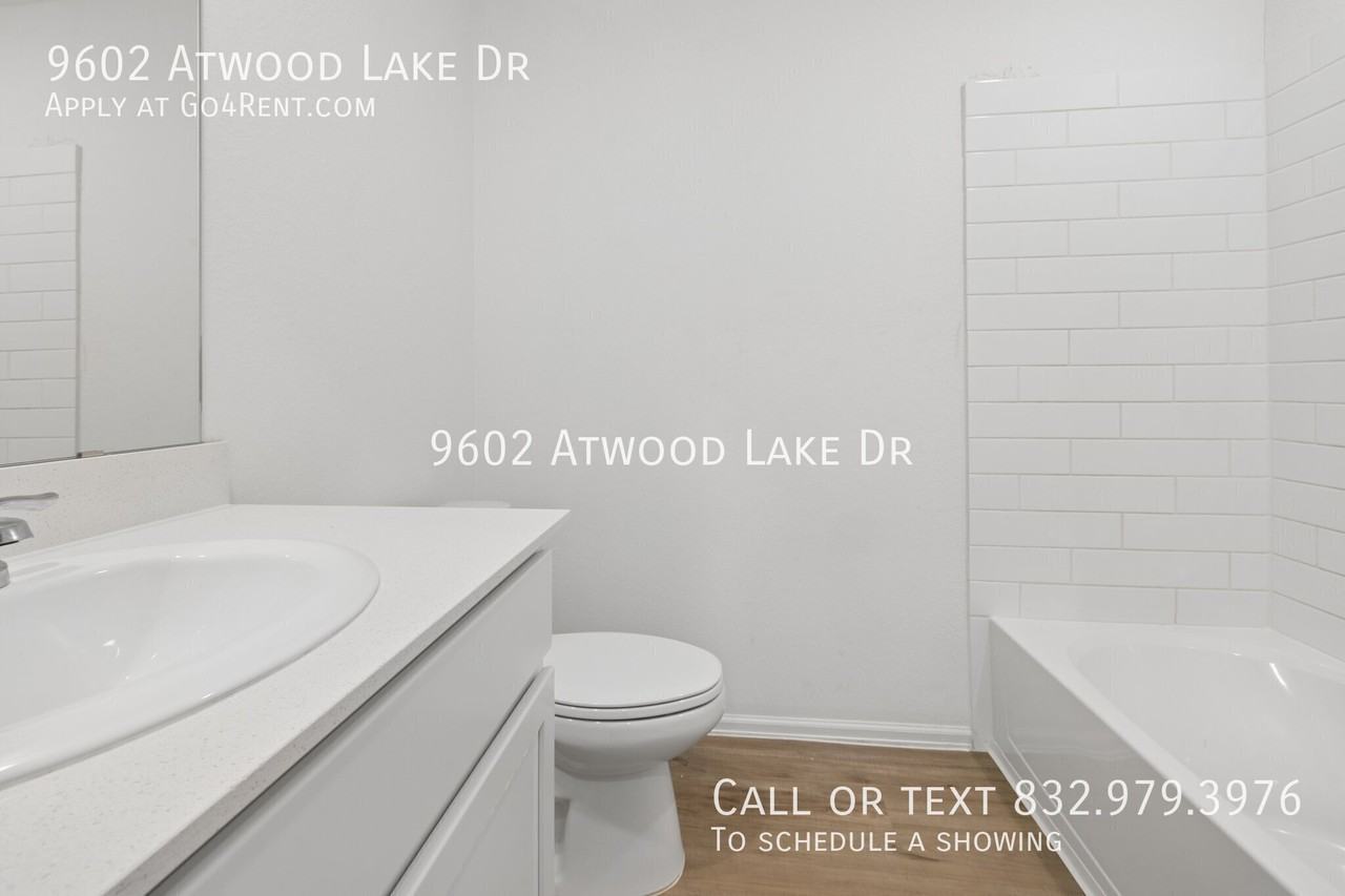 9602 Atwood Lake Dr - Photo 5 of 19