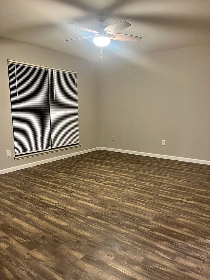 810 Jacobs Ln - Photo 6 of 8