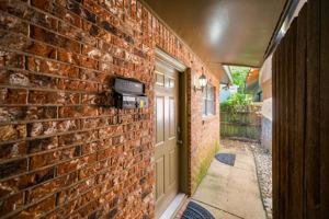 featured image of 712 19th St #B