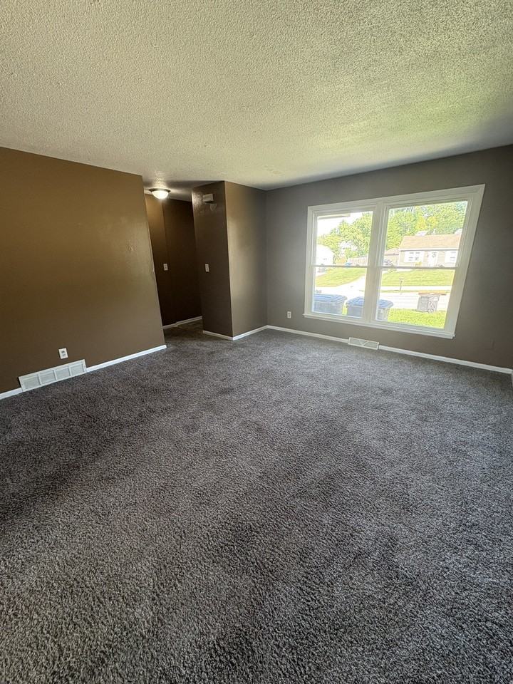 612 Mckinley Ave - Photo 6 of 20