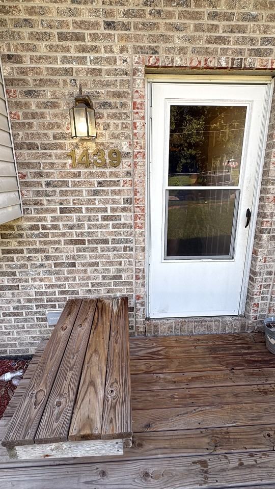 1439 E 40th St - Photo 2 of 16