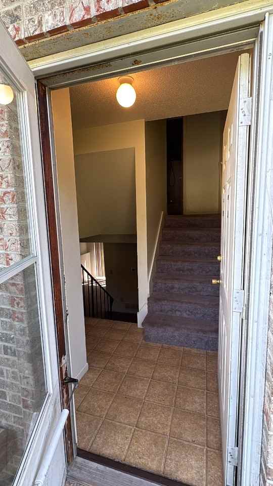 1439 E 40th St - Photo 3 of 16