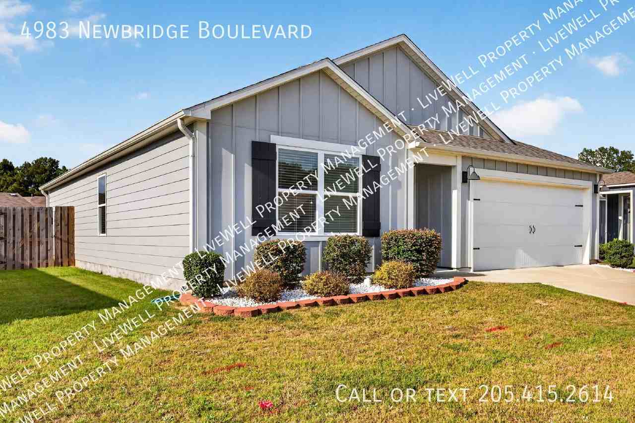 4983 Newbridge Blvd - Photo 4 of 28