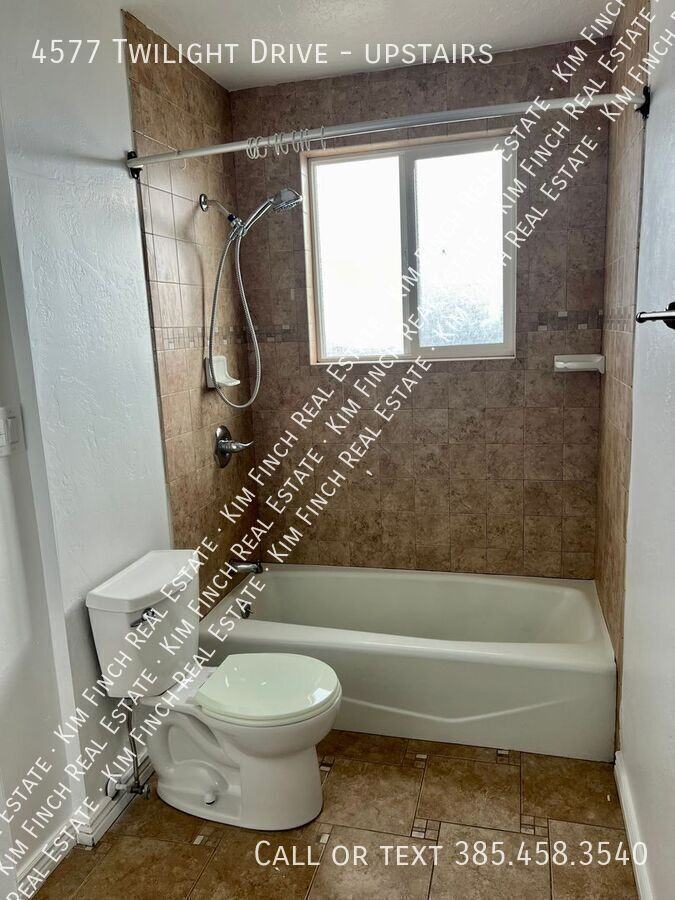 4577 W Twilight Dr - Photo 6 of 11