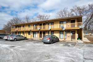 featured image of 15302 Knox Ave Apt 5 #Apt 5