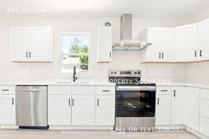 featured image of 841 Ridgeway Dr