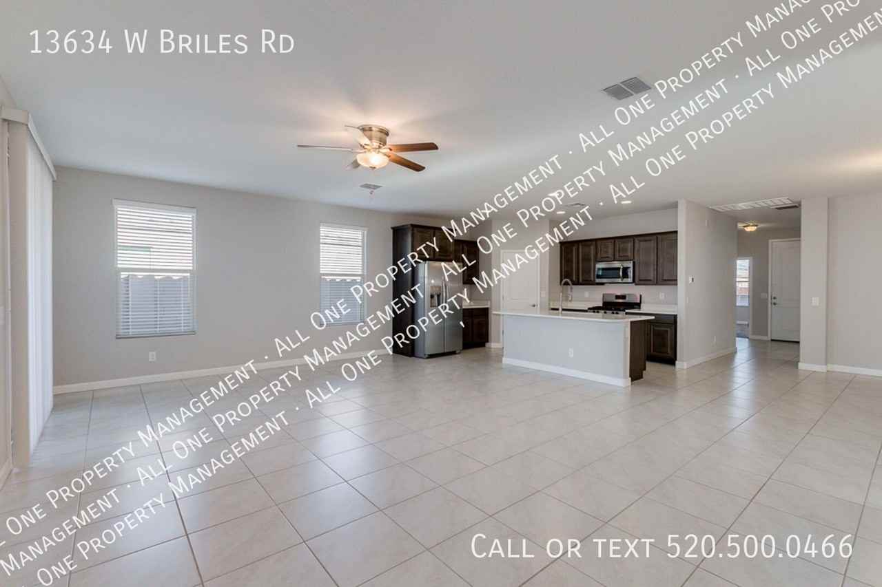 13634 W Briles Rd - Photo 7 of 37