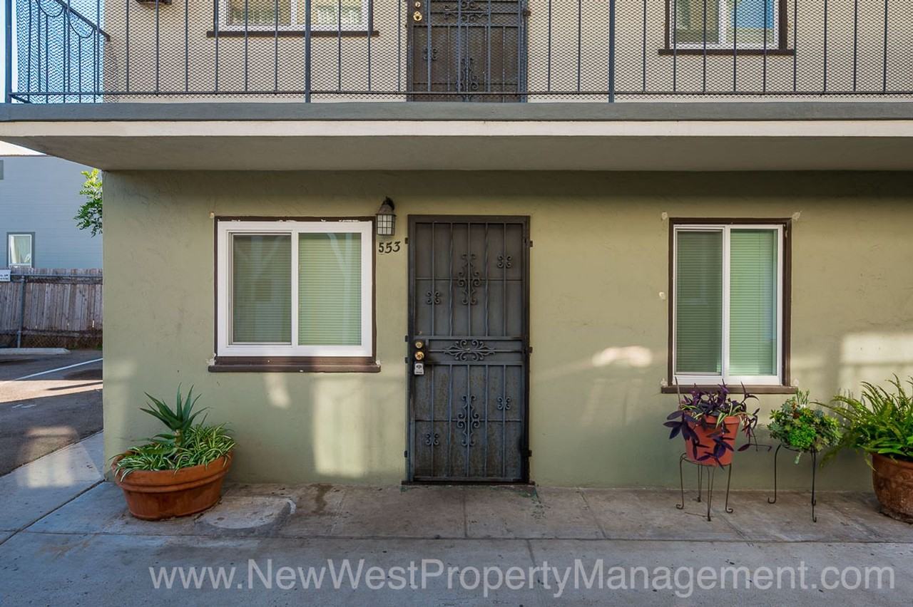 553 22nd St - Photo 2 of 14
