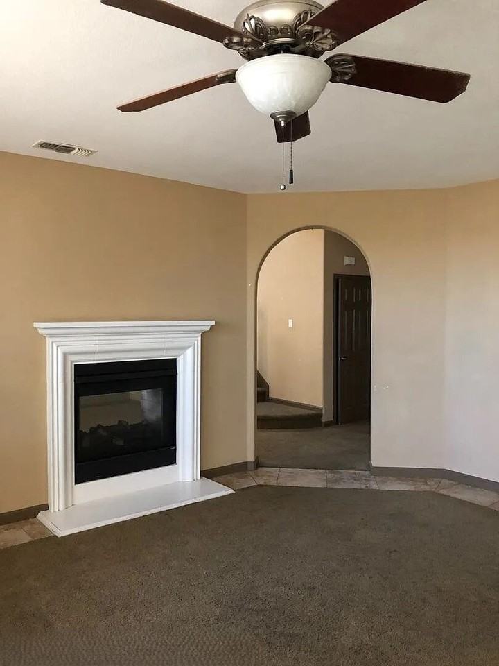 3706 Jardin Way - Photo 2 of 17