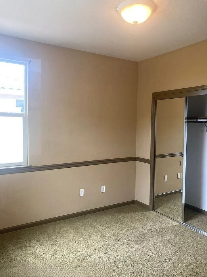 3706 Jardin Way - Photo 4 of 17