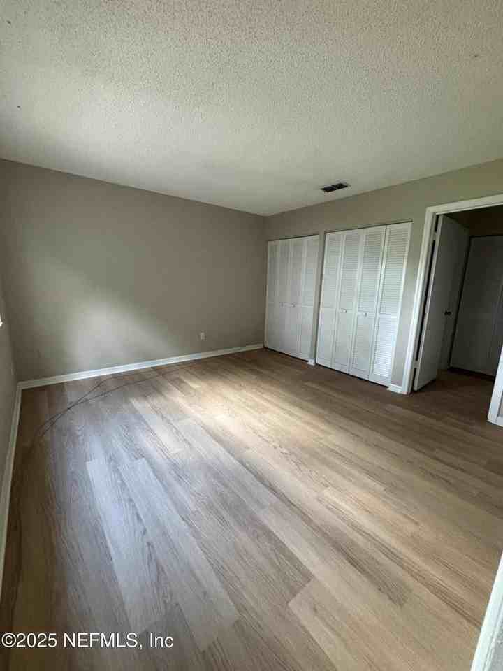 2124 Sea Hawk Dr - Photo 2 of 26