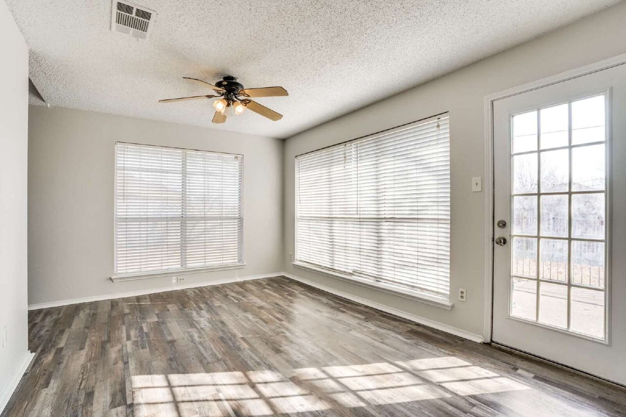 6403 Brooklawn Dr - Photo 2 of 26