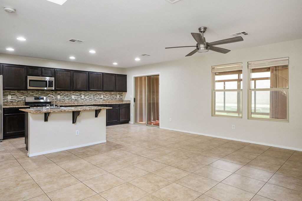 1609 Ronzard Ave - Photo 5 of 28
