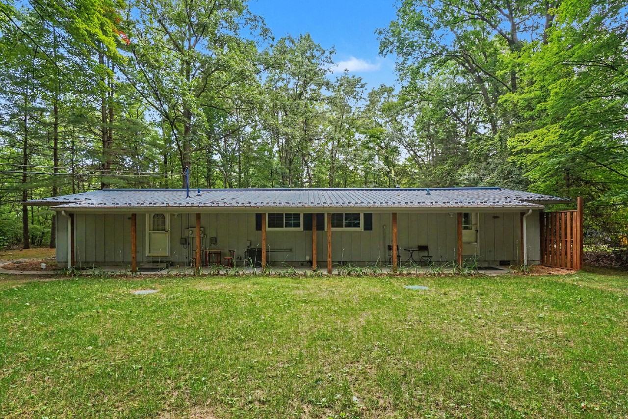 828 E Oakridge Ct - Photo 3 of 12