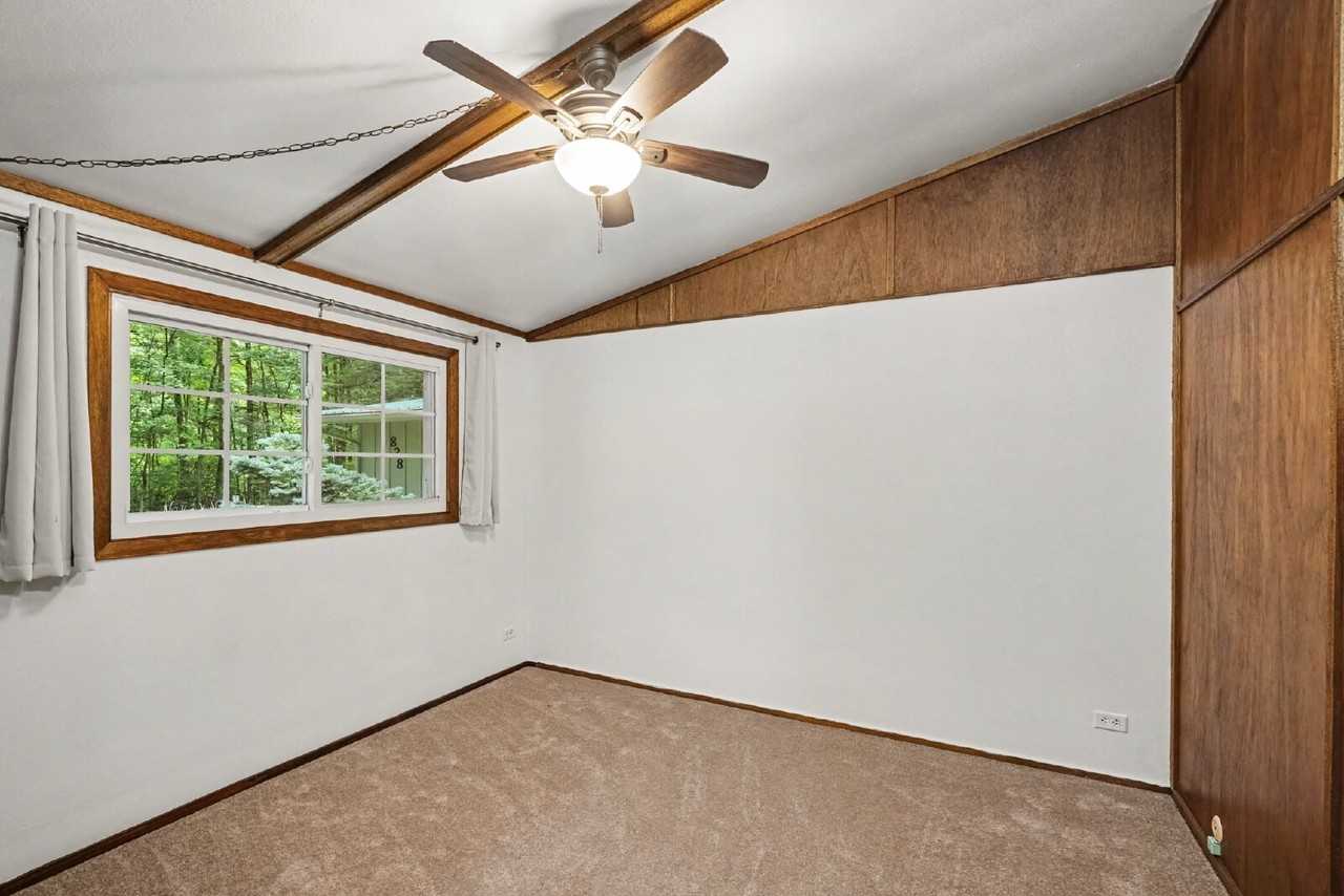 828 E Oakridge Ct - Photo 7 of 12