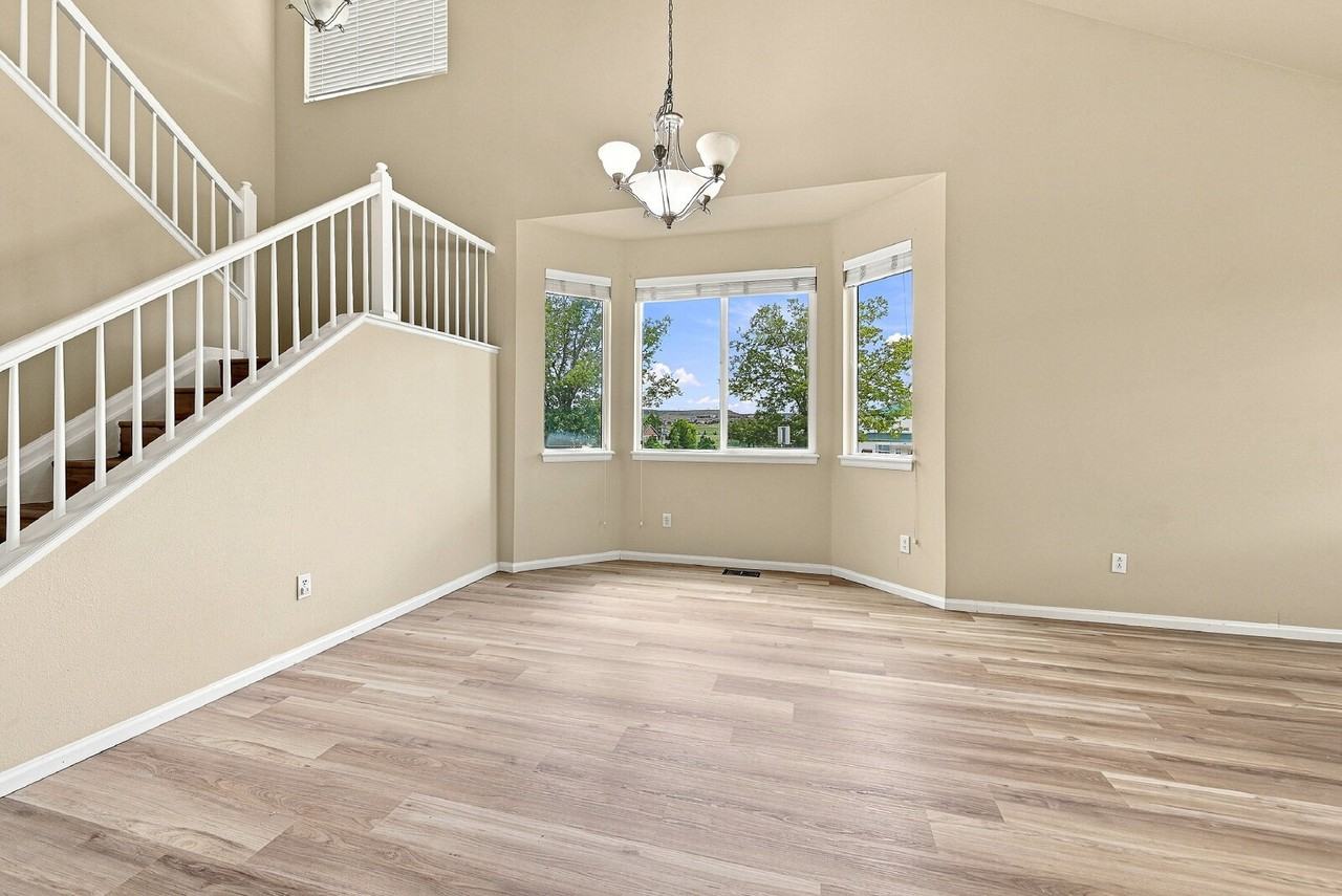 15830 Abbeylara Ln - Photo 6 of 45