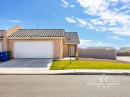 featured image of 3633 S Desert Sky Dr