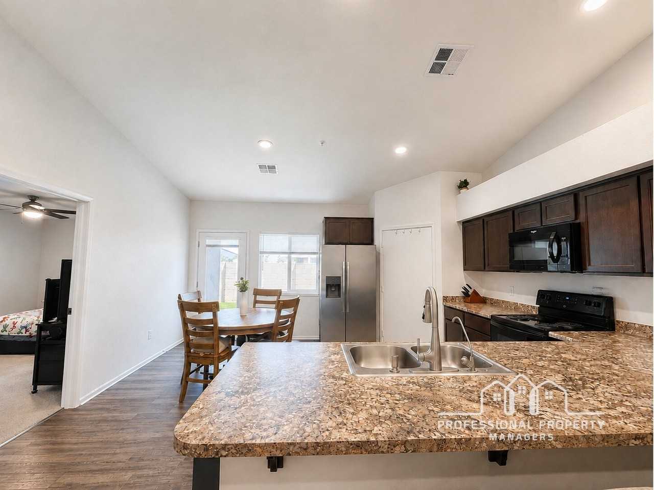 3633 S Desert Sky Dr - Photo 5 of 21