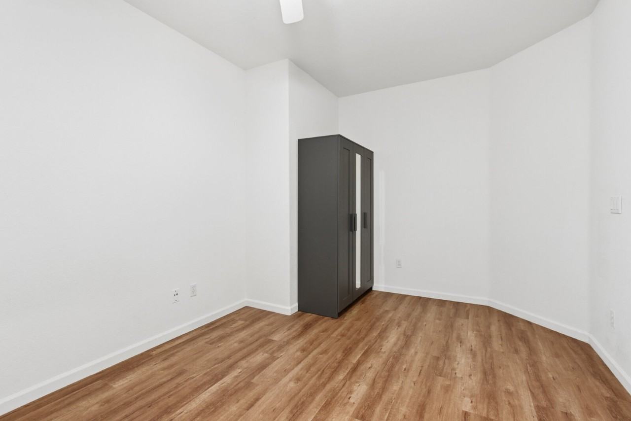 3622 Arroyo Ave - Photo 5 of 44