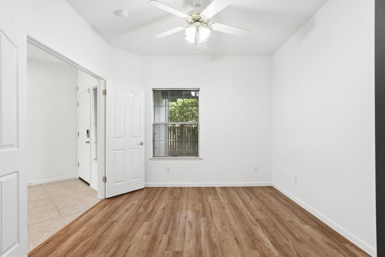 3622 Arroyo Ave - Photo 6 of 44