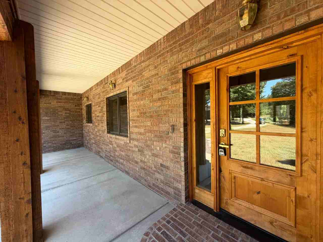 2130 Carlton Rd - Photo 3 of 46
