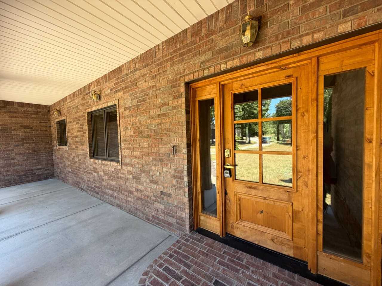 2130 Carlton Rd - Photo 4 of 46