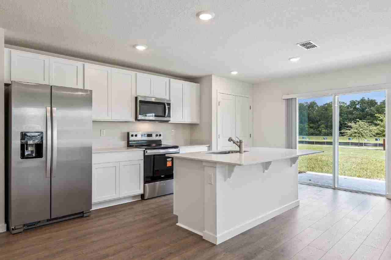 507 Remick St - Photo 5 of 30
