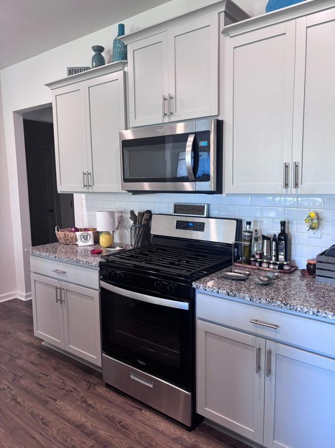 325 Glass Rd - Photo 3 of 16
