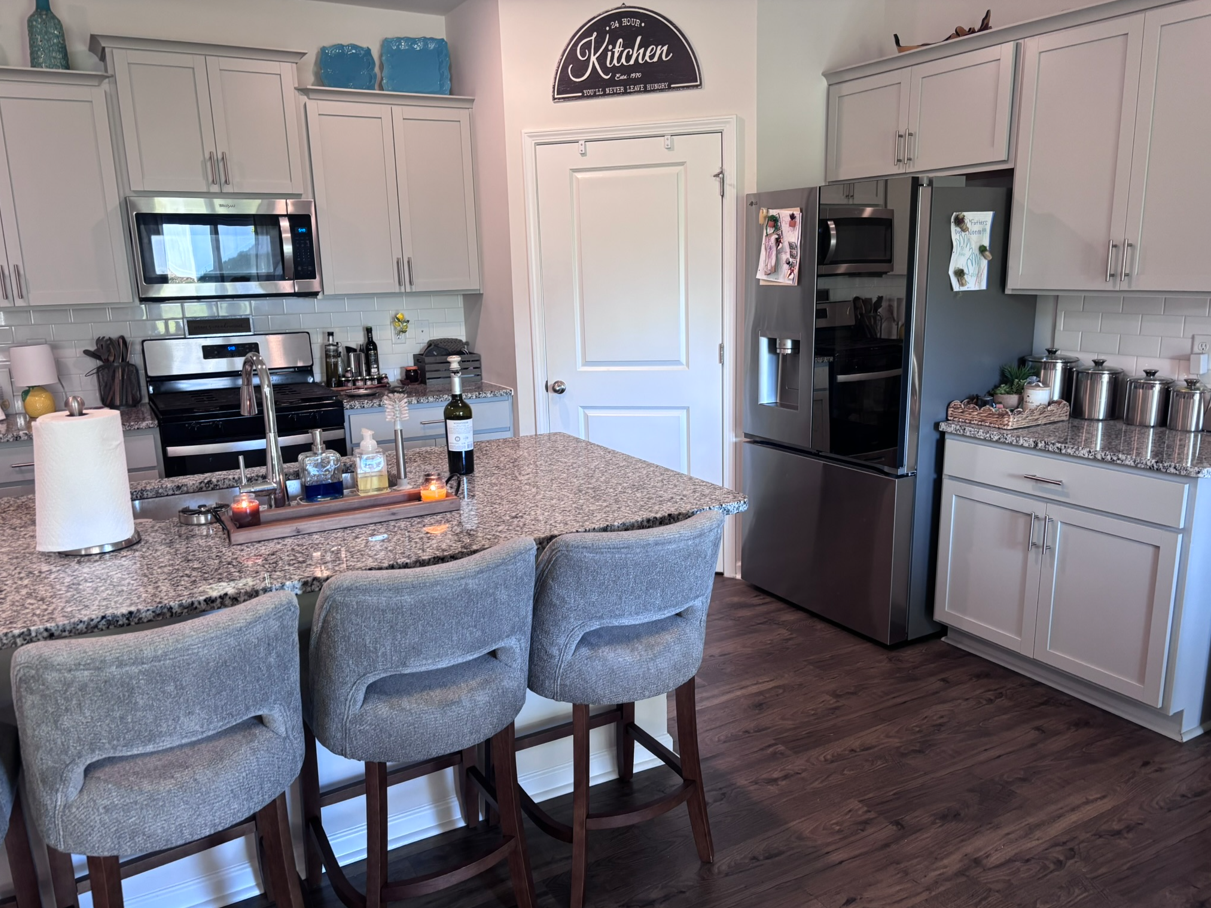 325 Glass Rd - Photo 4 of 16
