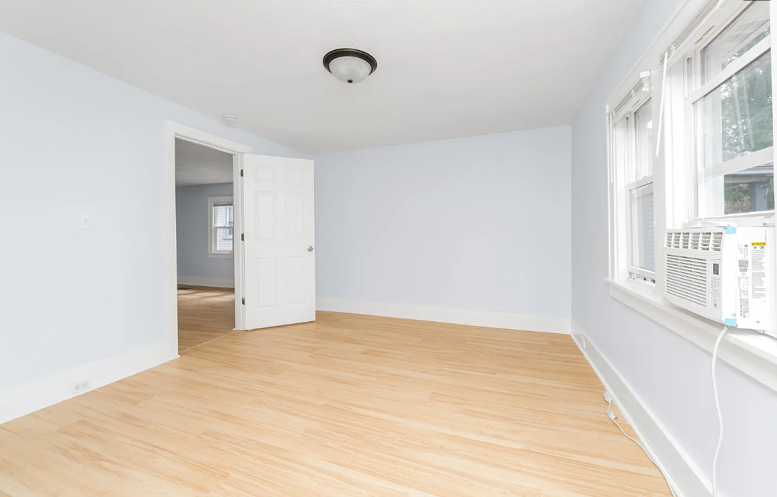 1044 Muskegon Ave Nw #2 - Photo 7 of 19