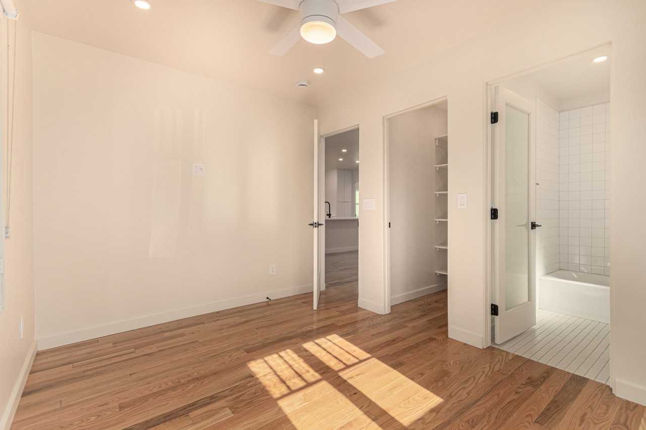 1223 E Hubbell St #1 - Photo 3 of 14
