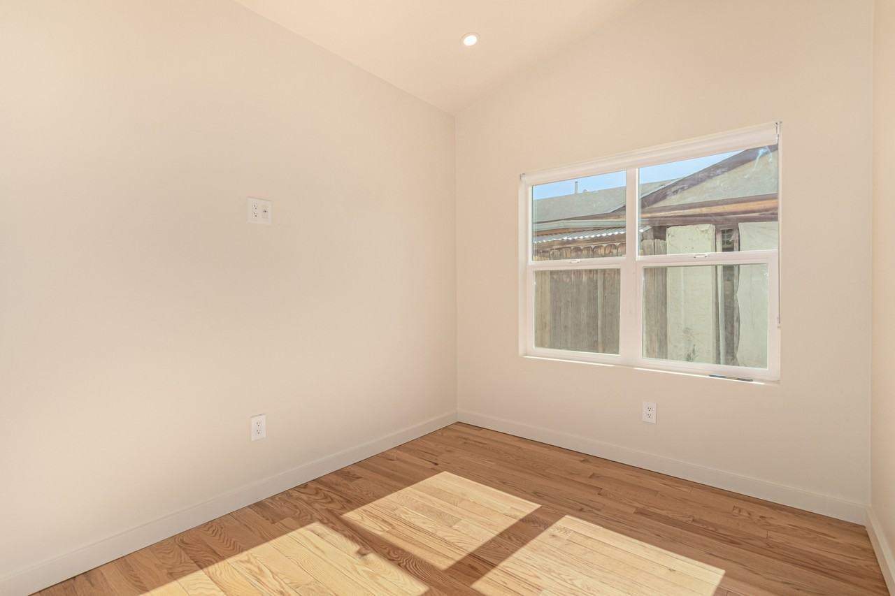 1223 E Hubbell St #1 - Photo 6 of 14